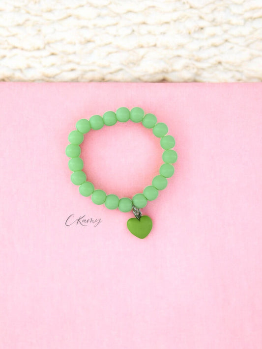 Bracelet enfant accroche coeur vert