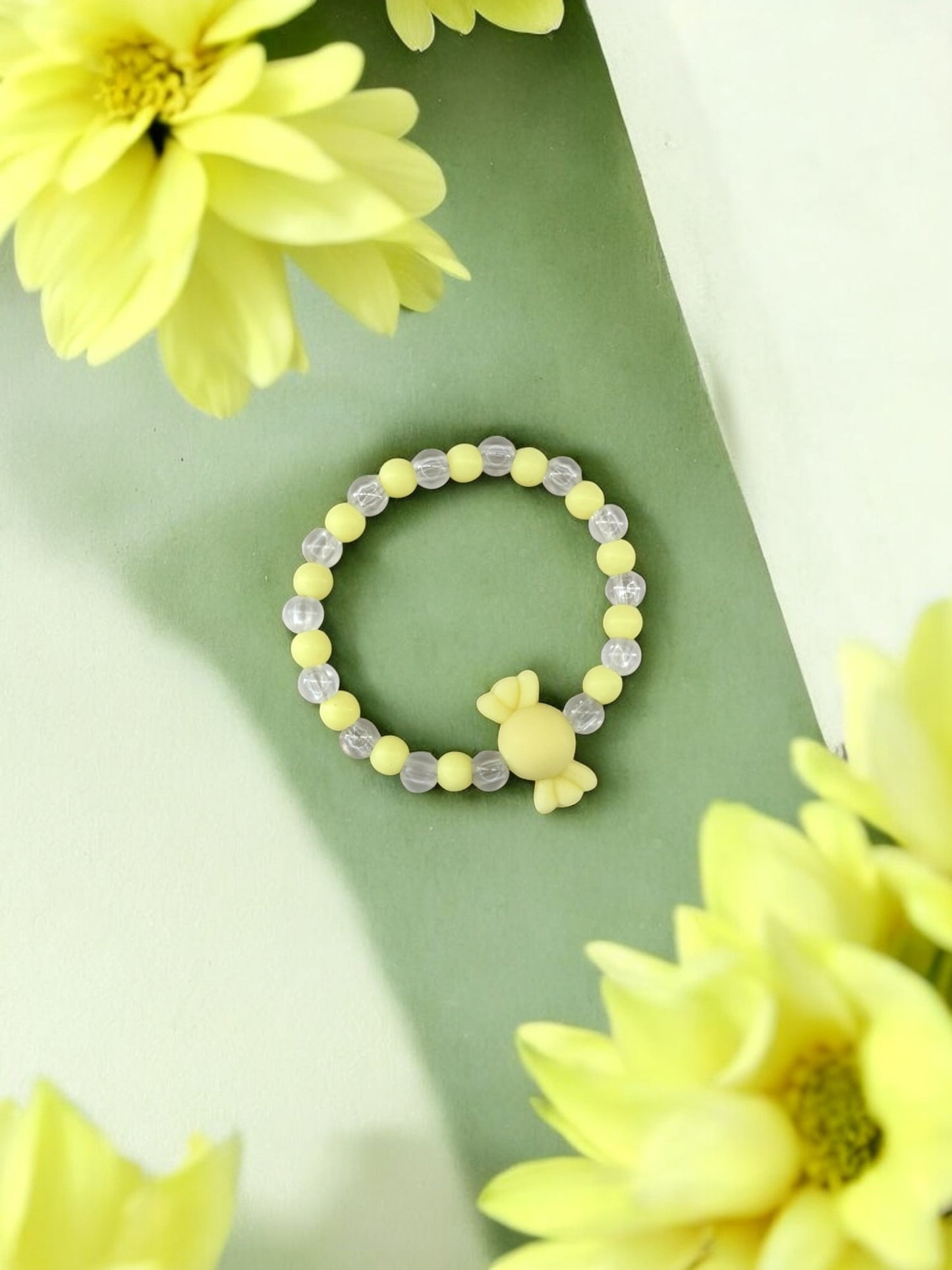 Bracelet enfant bonbon alterné jaune clair mat