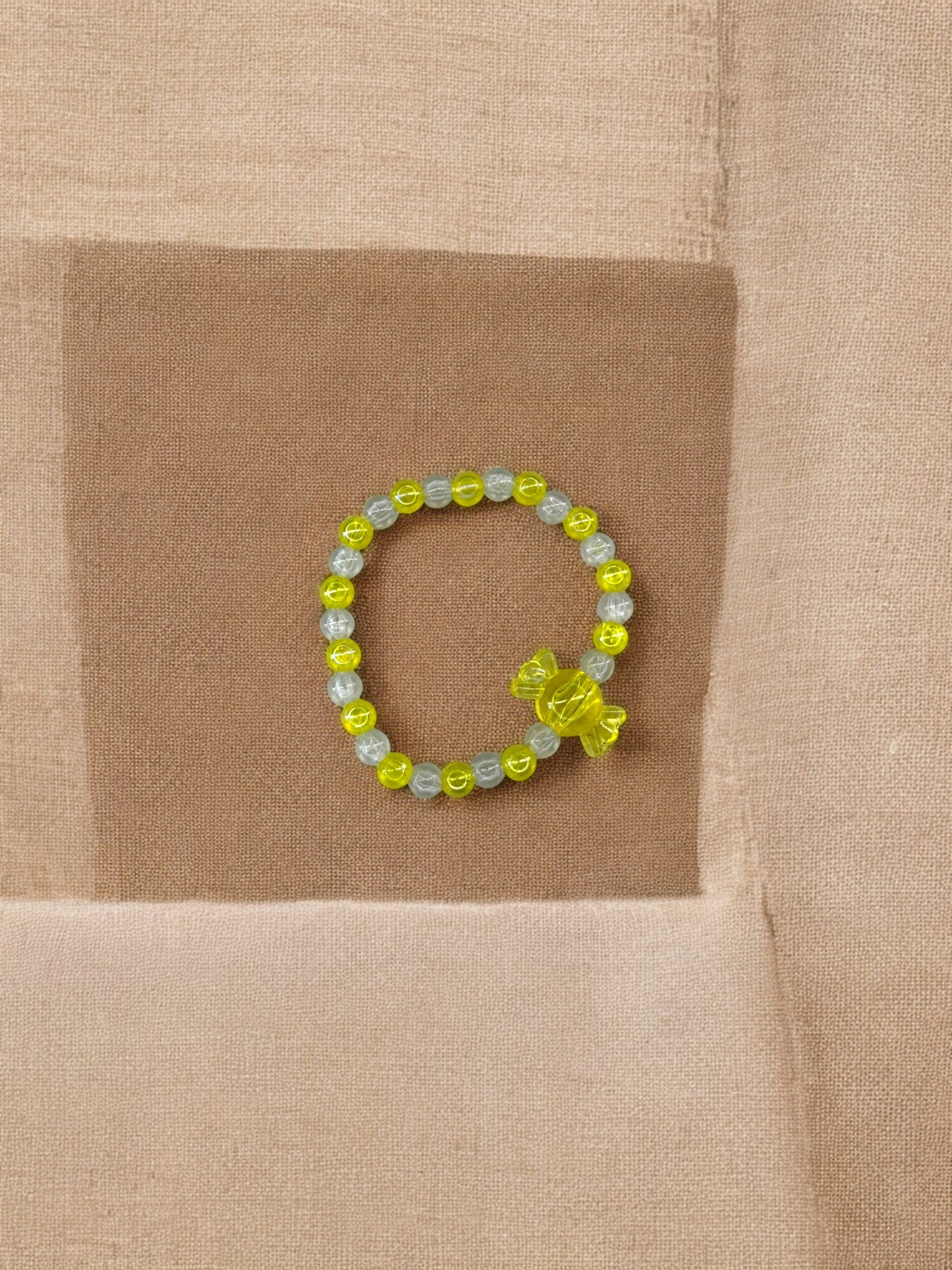 Bracelet enfant bonbon alterné jaune transparent