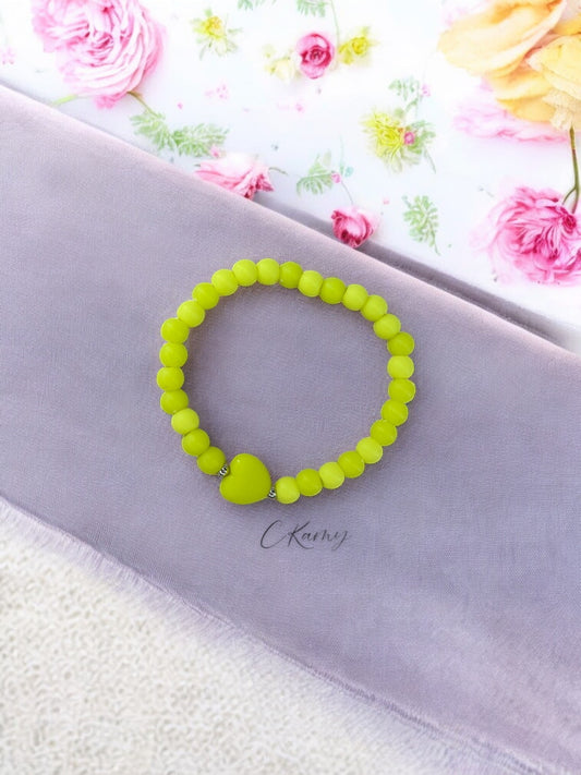 Bracelet enfant coeur perles jaune