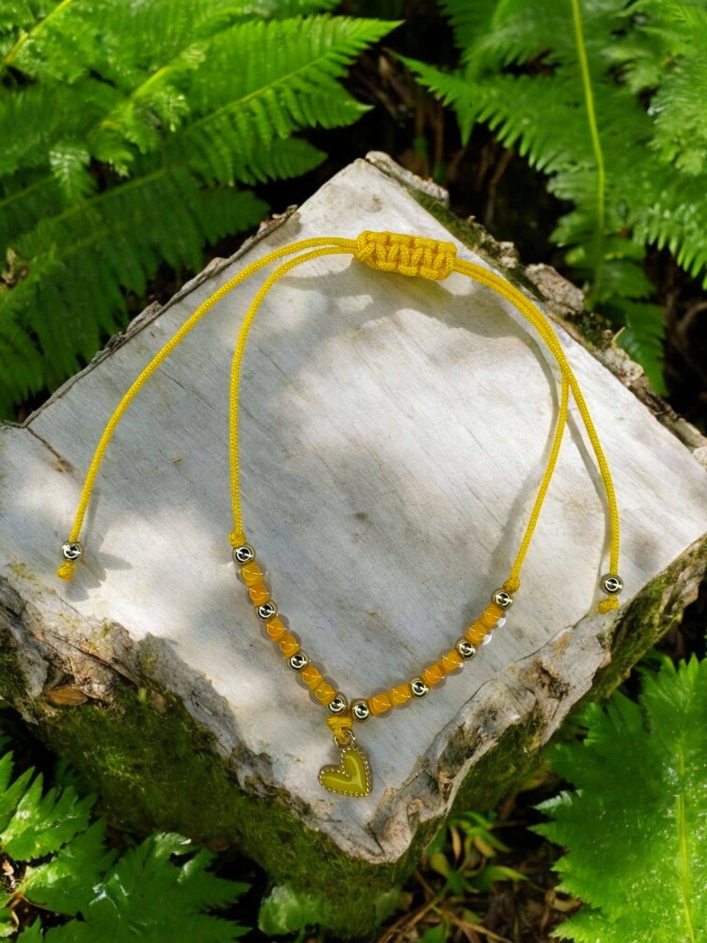 Bracelet enfant cordon accroche coeur jaune