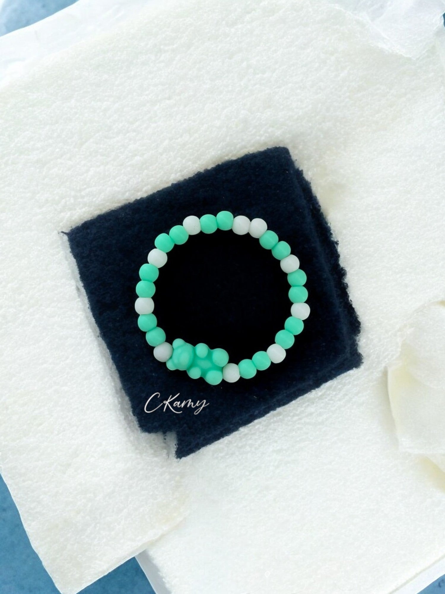 Bracelet enfant nounours alterné bleu vert
