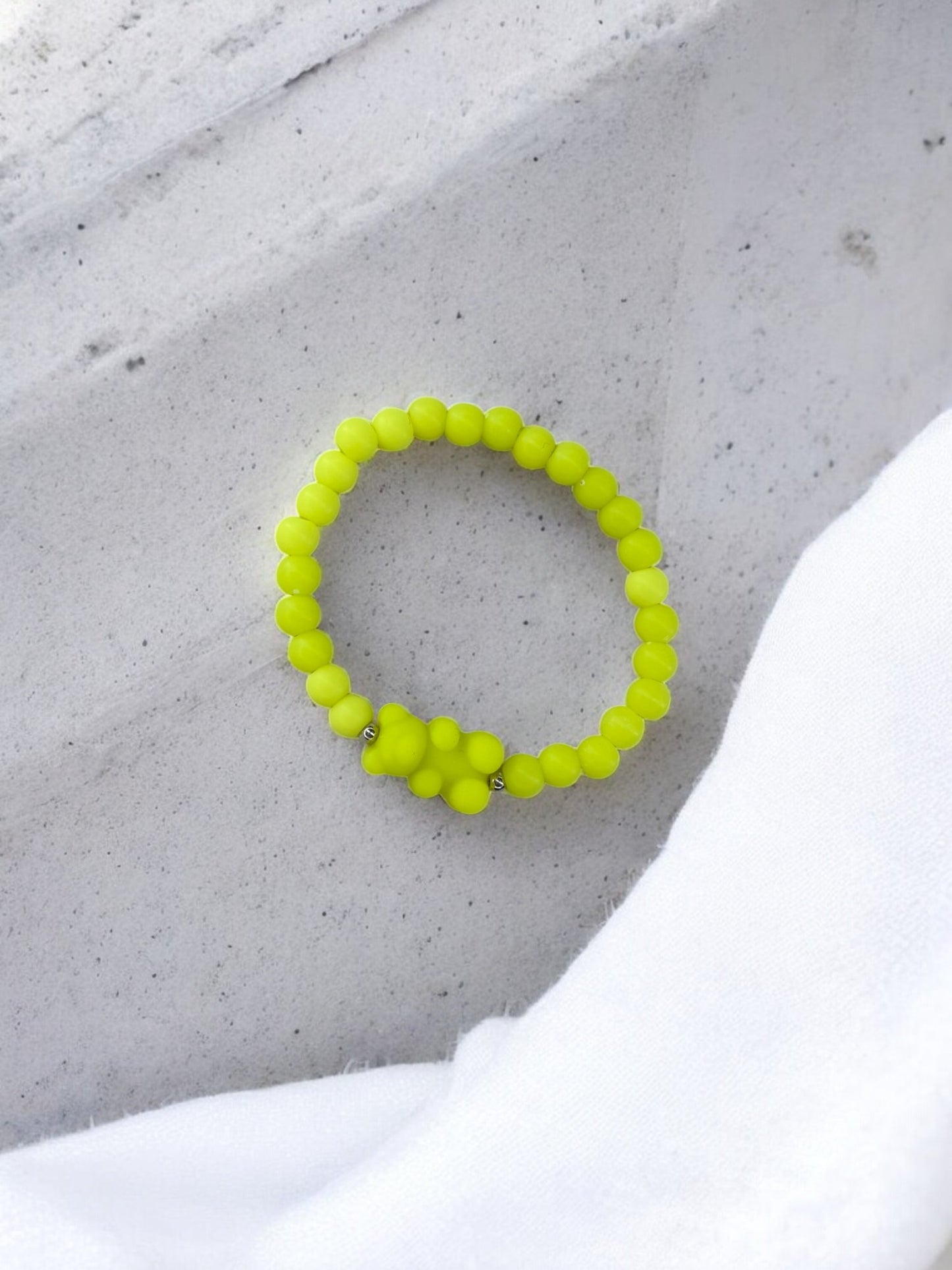 Bracelet enfant nounours perles jaune