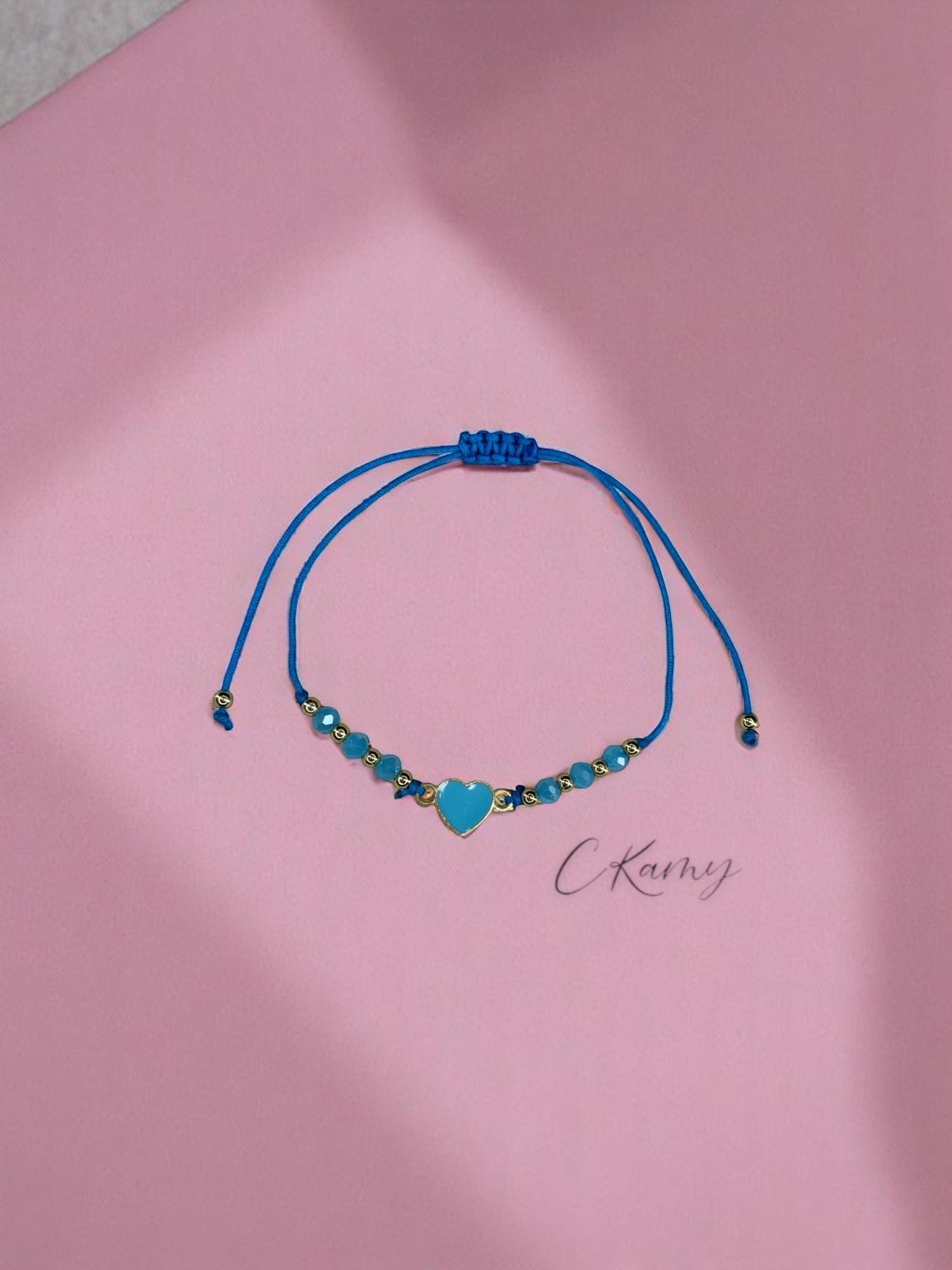 Bracelet femme cordon coeur couleur facettes bleu