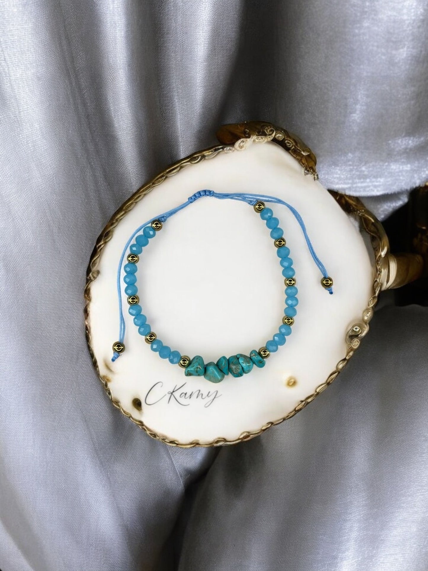 Bracelet femme cordon pierres facettes bleu clair