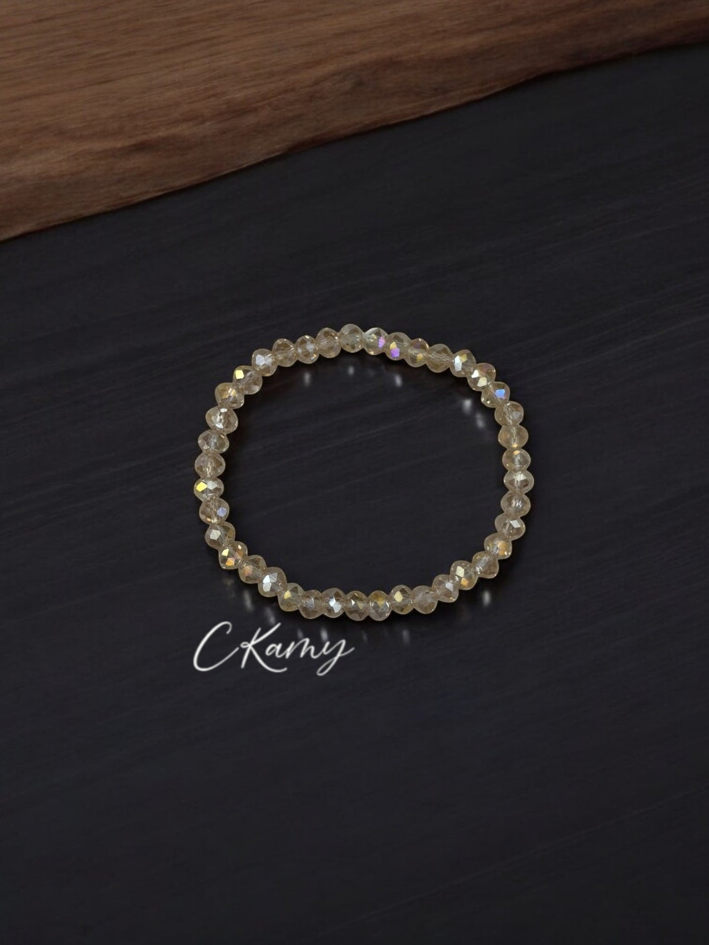 Bracelet femme facettes 6mm beige