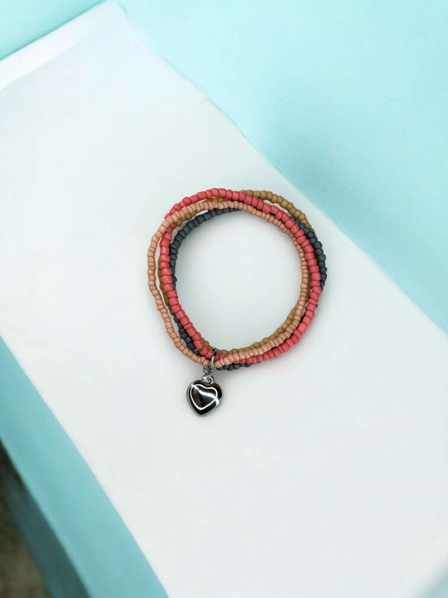 Bracelet femme multi rocailles coeur bombé rose saumon
