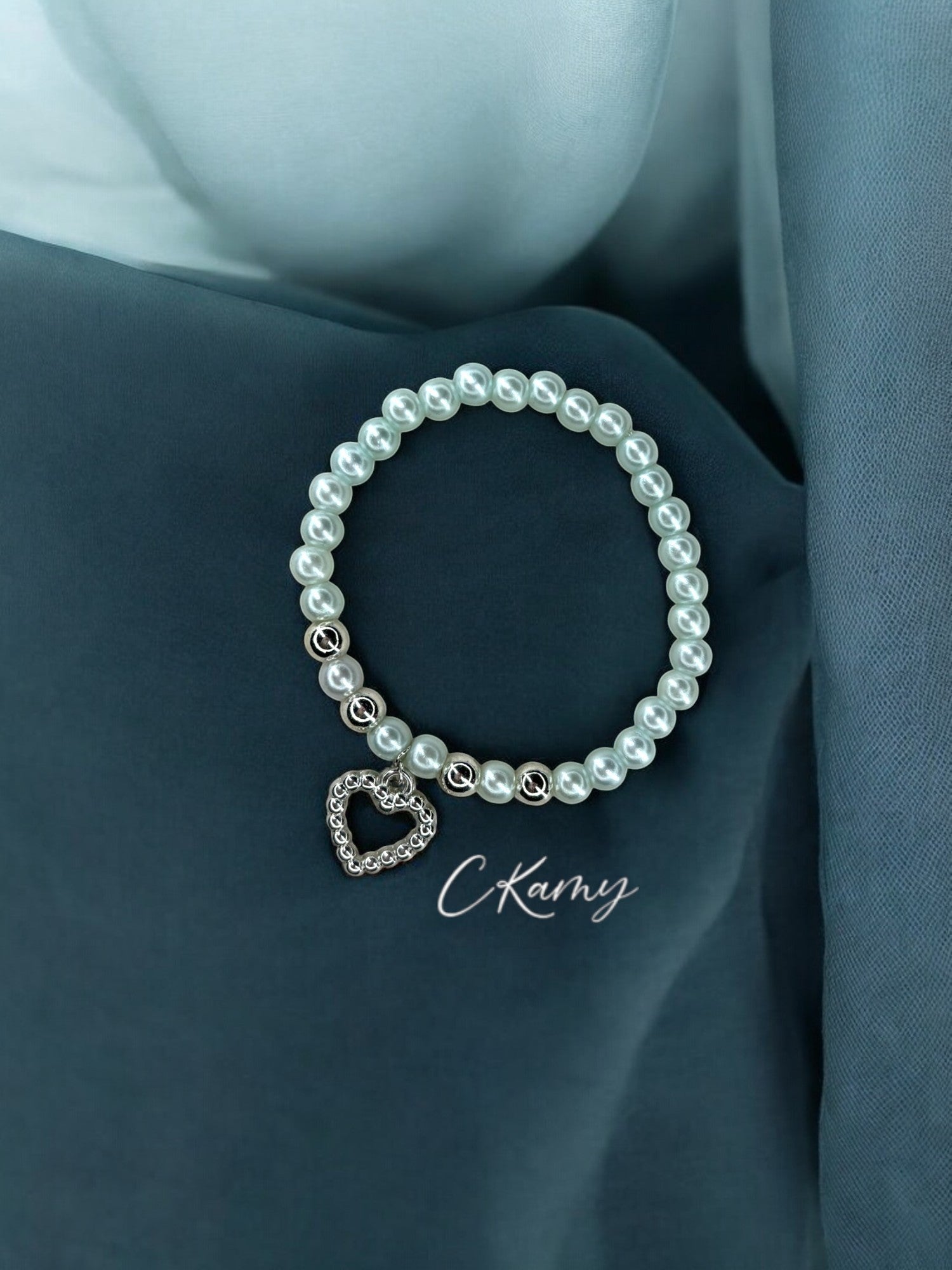 Bracelet femme perles nacrées bleu coeur perlé