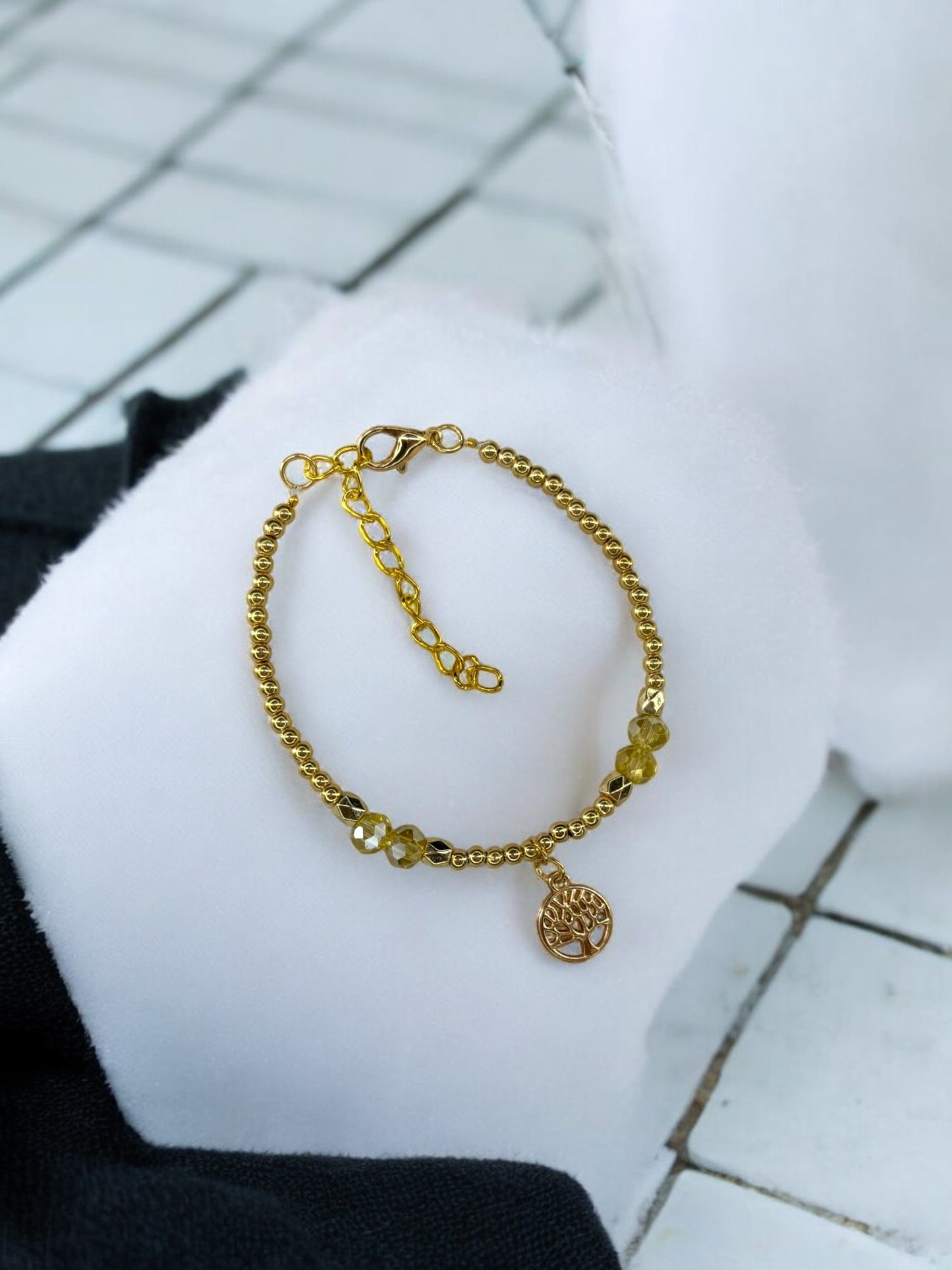 Bracelet femme petit arbre de vie doré jaune clair