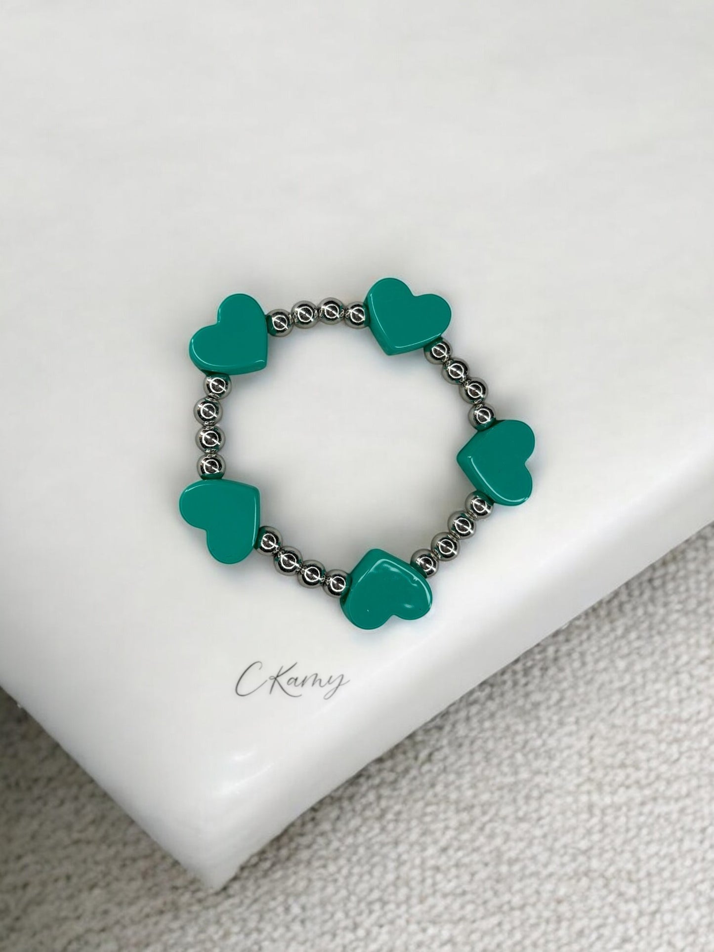 Bracelet femme tour en coeur bleu vert