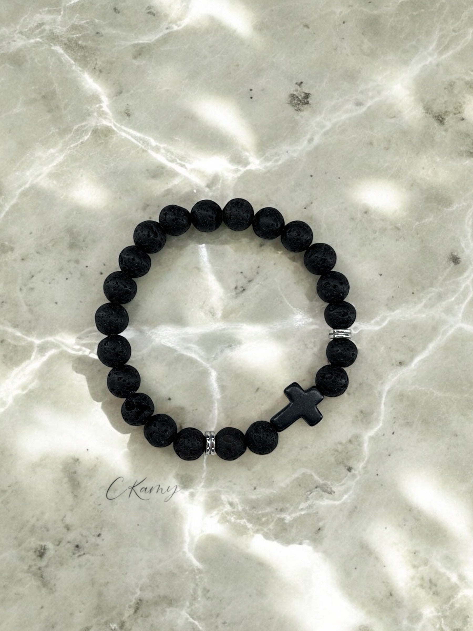 Bracelet homme croix noir perles noir volcanique