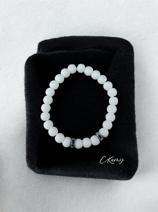 Bracelet homme deux écrous perles blanc