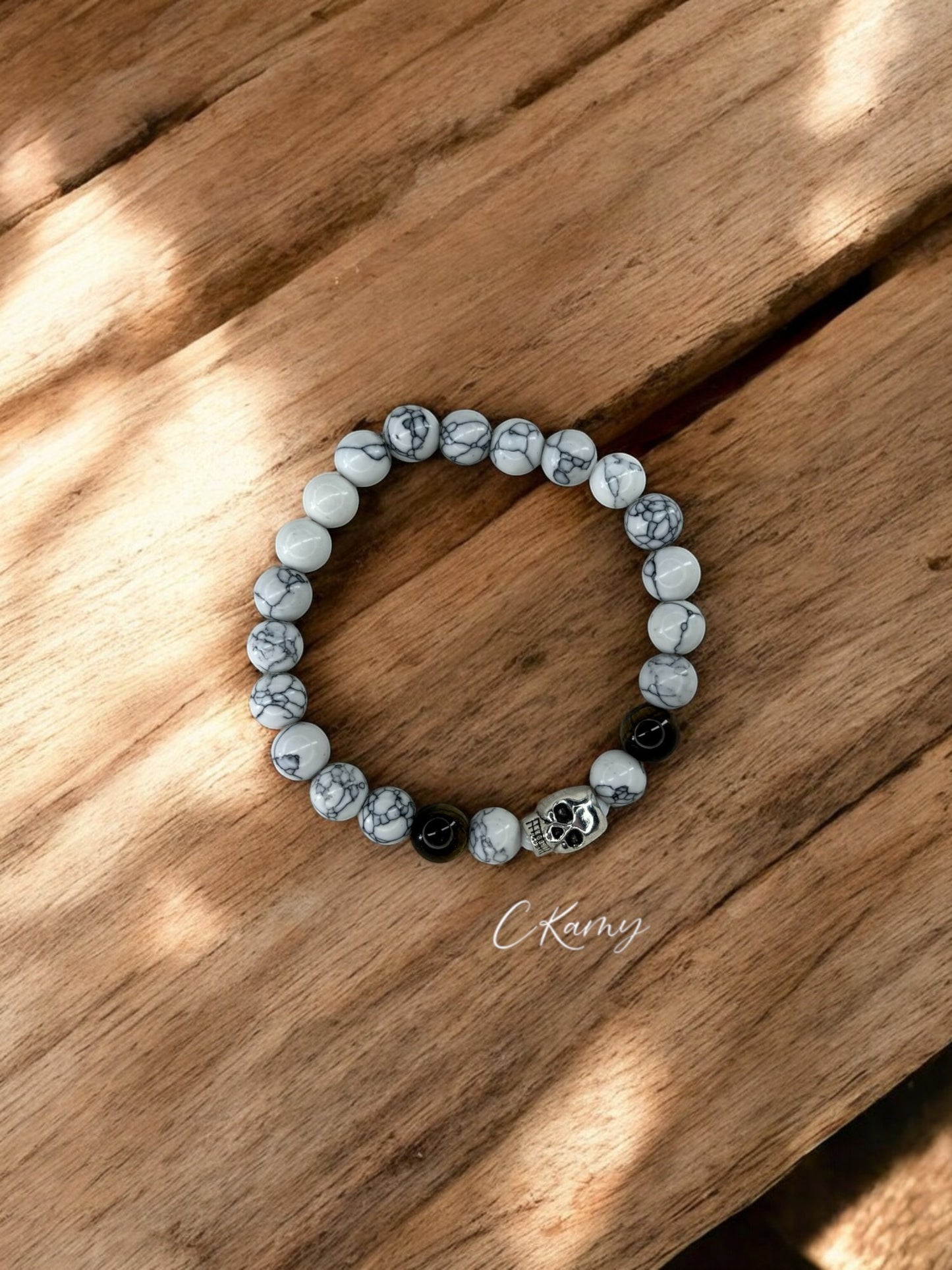 Bracelet homme tête de mort blanc à traits marron