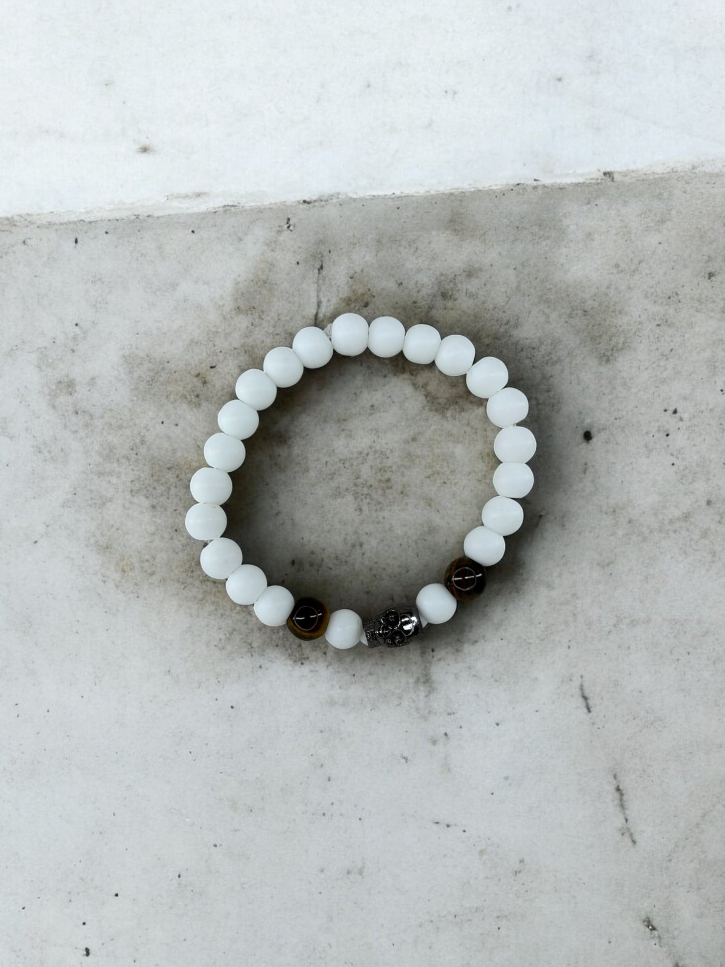 Bracelet homme tête de mort blanc marron