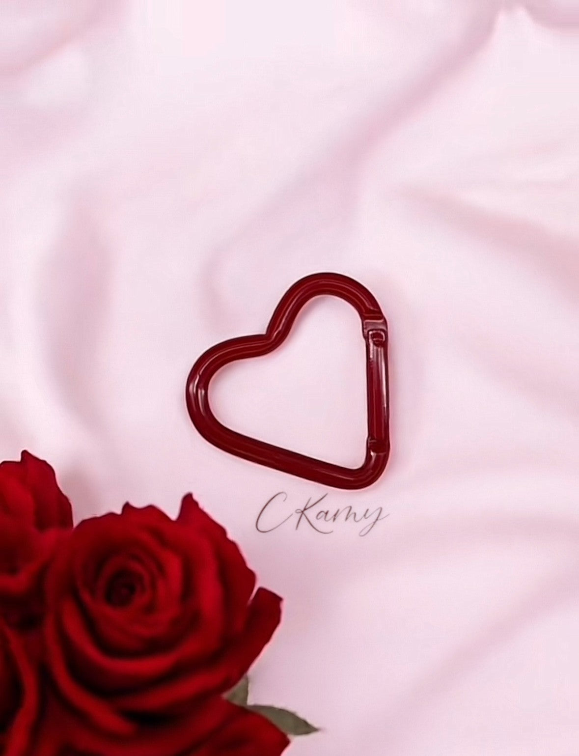 Mousqueton coeur rouge