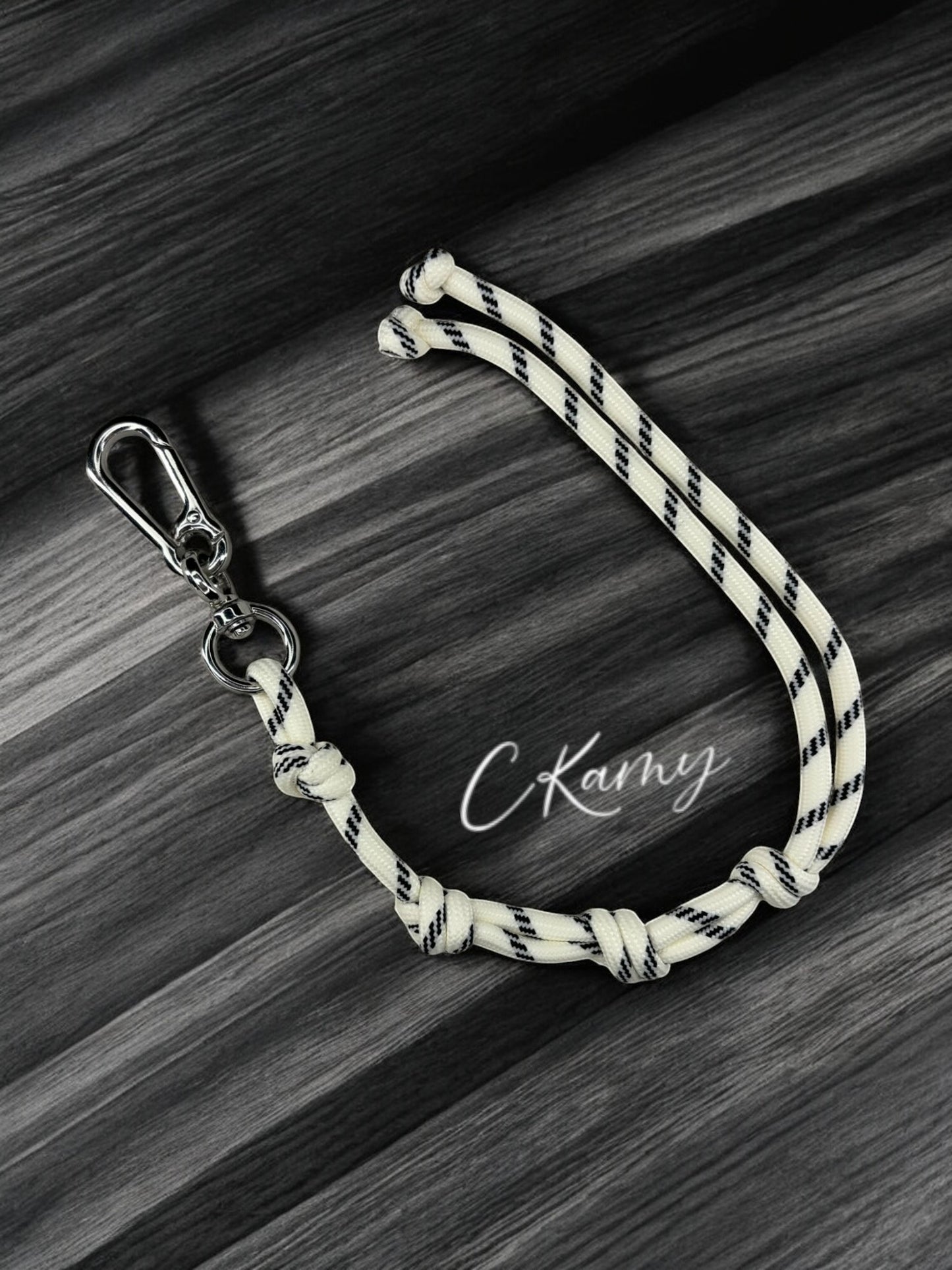 Porte clé lacet multi noeud blanc