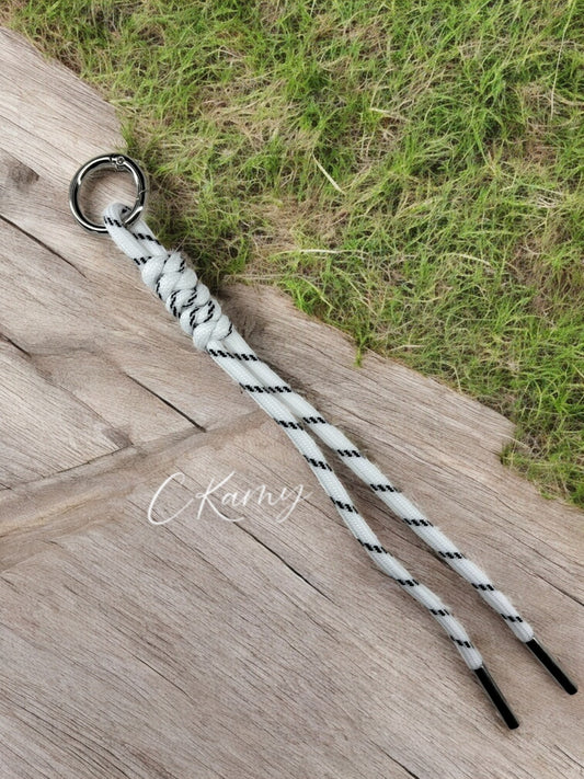 Porte clé lacet noué blanc