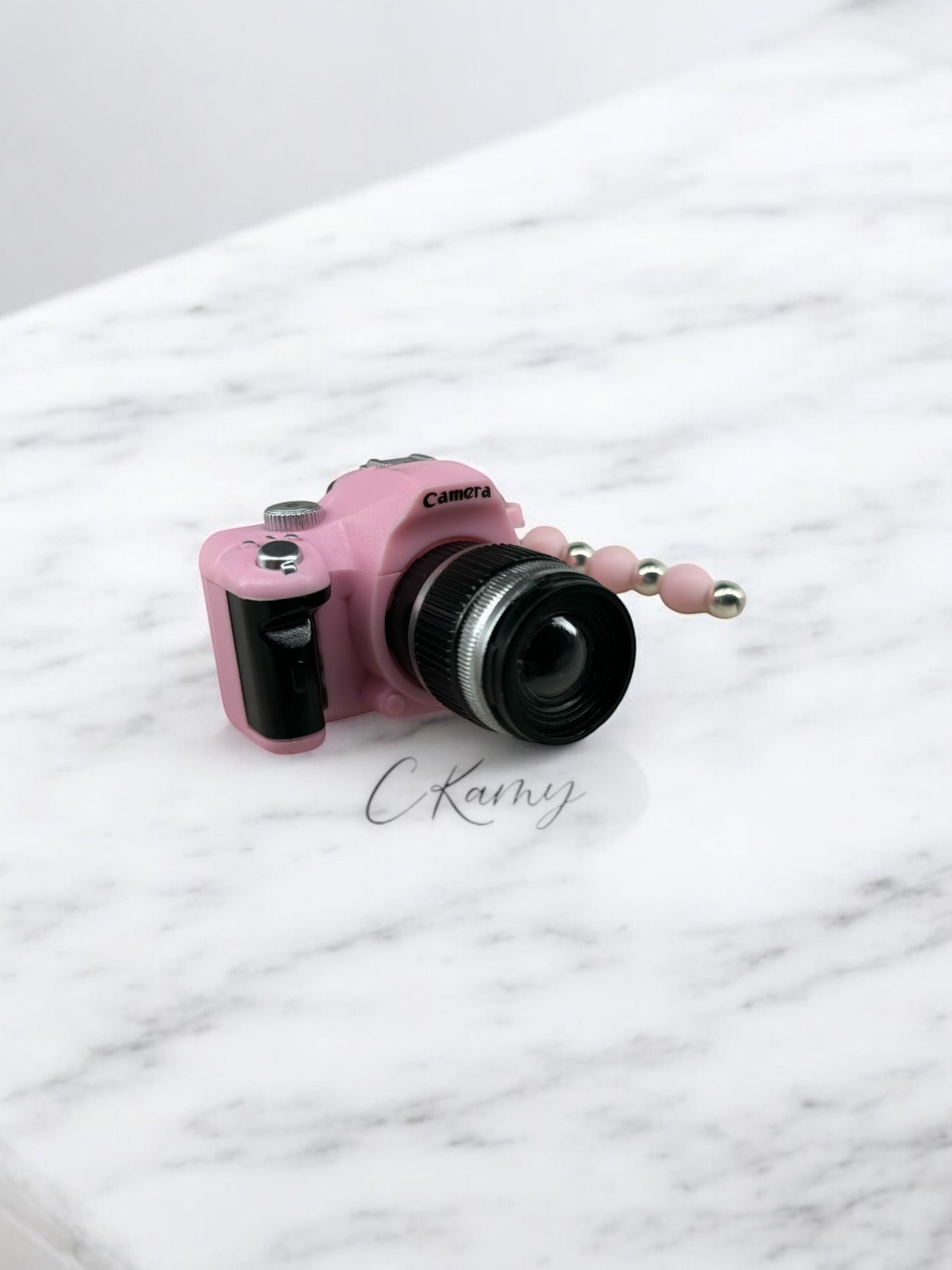 Porte clé personnalisé appareil photo rose