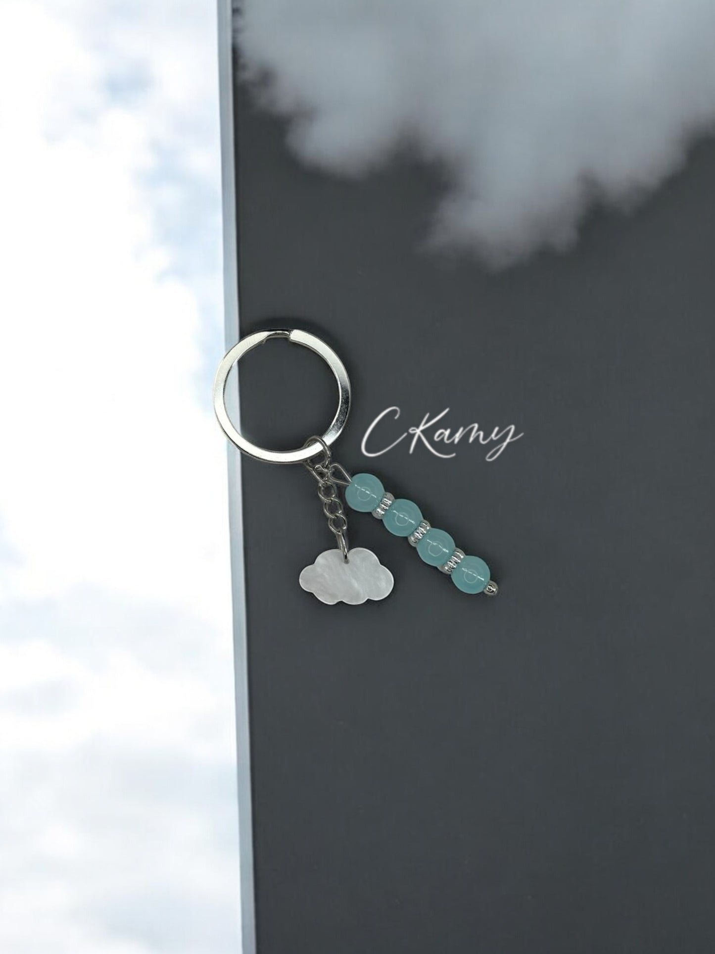 Porte clé personnalisé nuage bleu clair