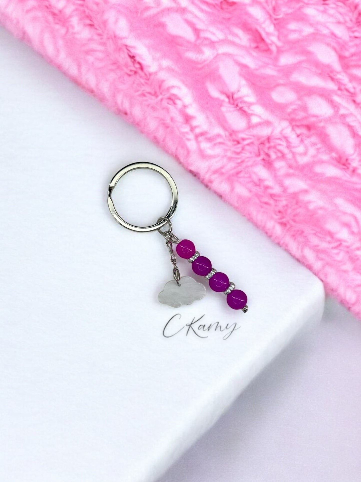 Porte clé personnalisé nuage rose flash