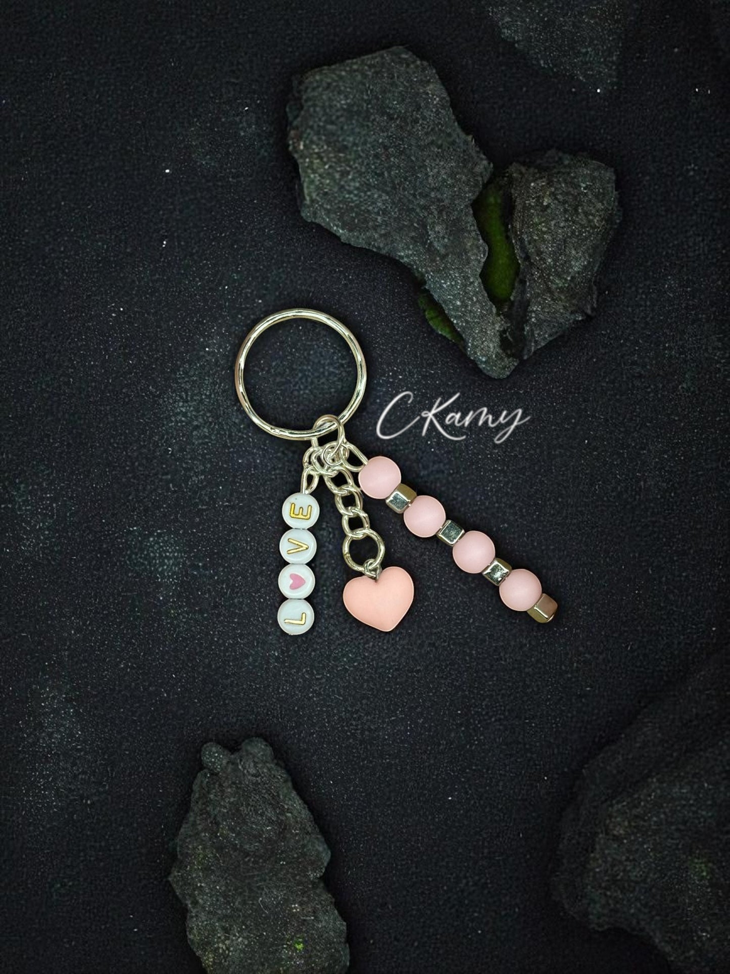 Porte clé personnalisé petit coeur rose clair carré