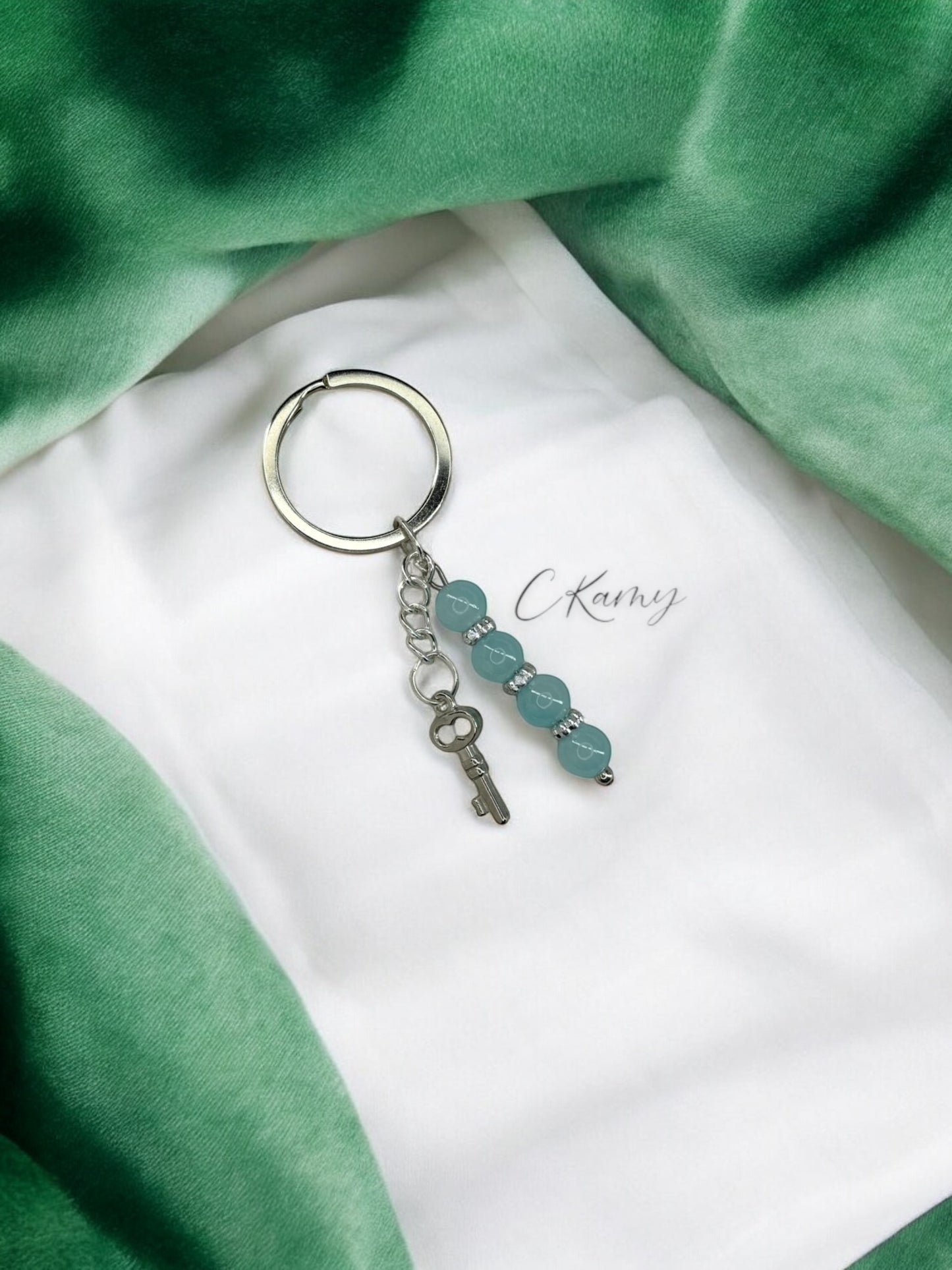 Porte clé personnalisé petite clé bleu clair