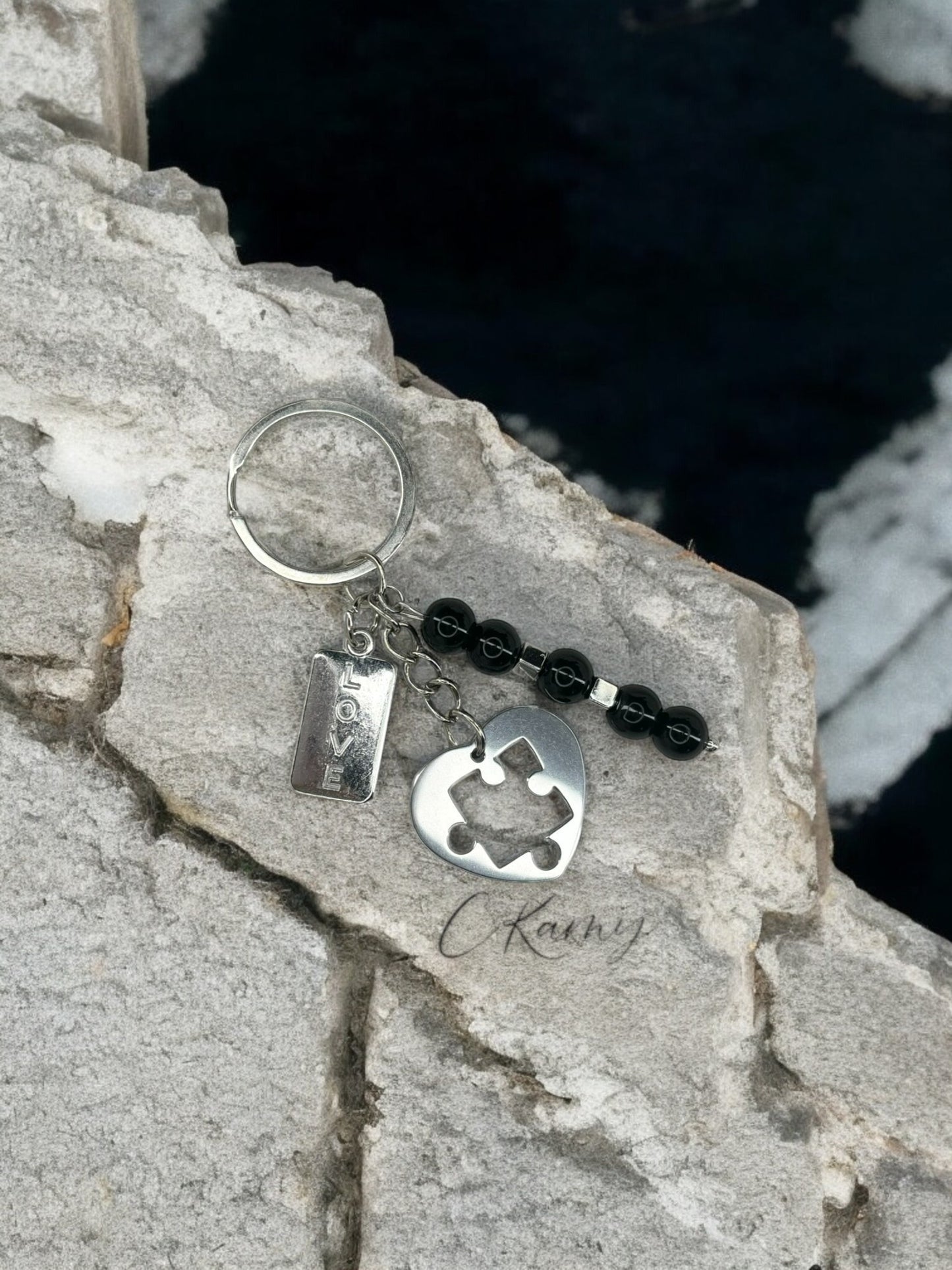 Porte clé personnalisé puzzle coeur noir