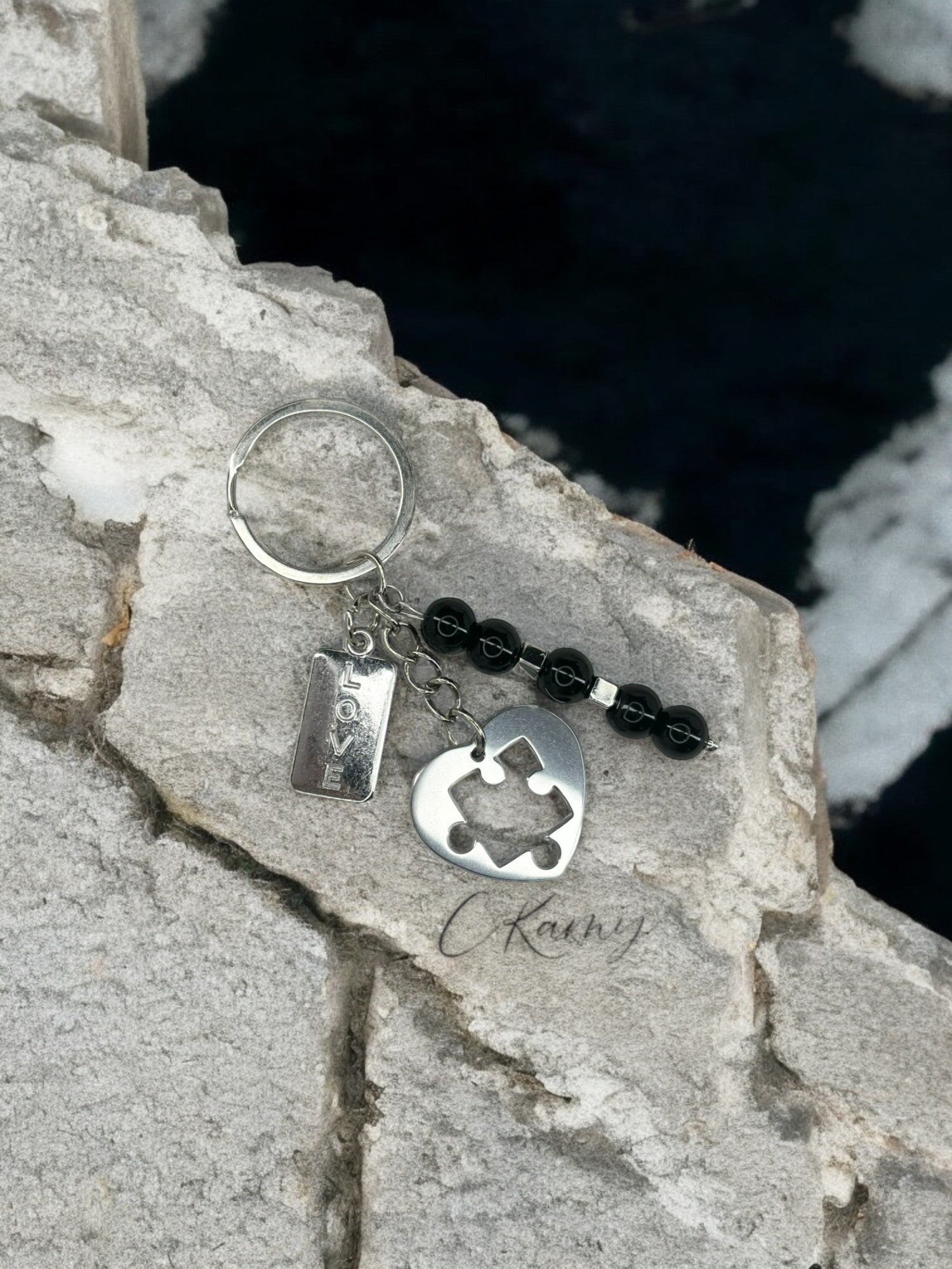 Porte clé personnalisé puzzle coeur noir