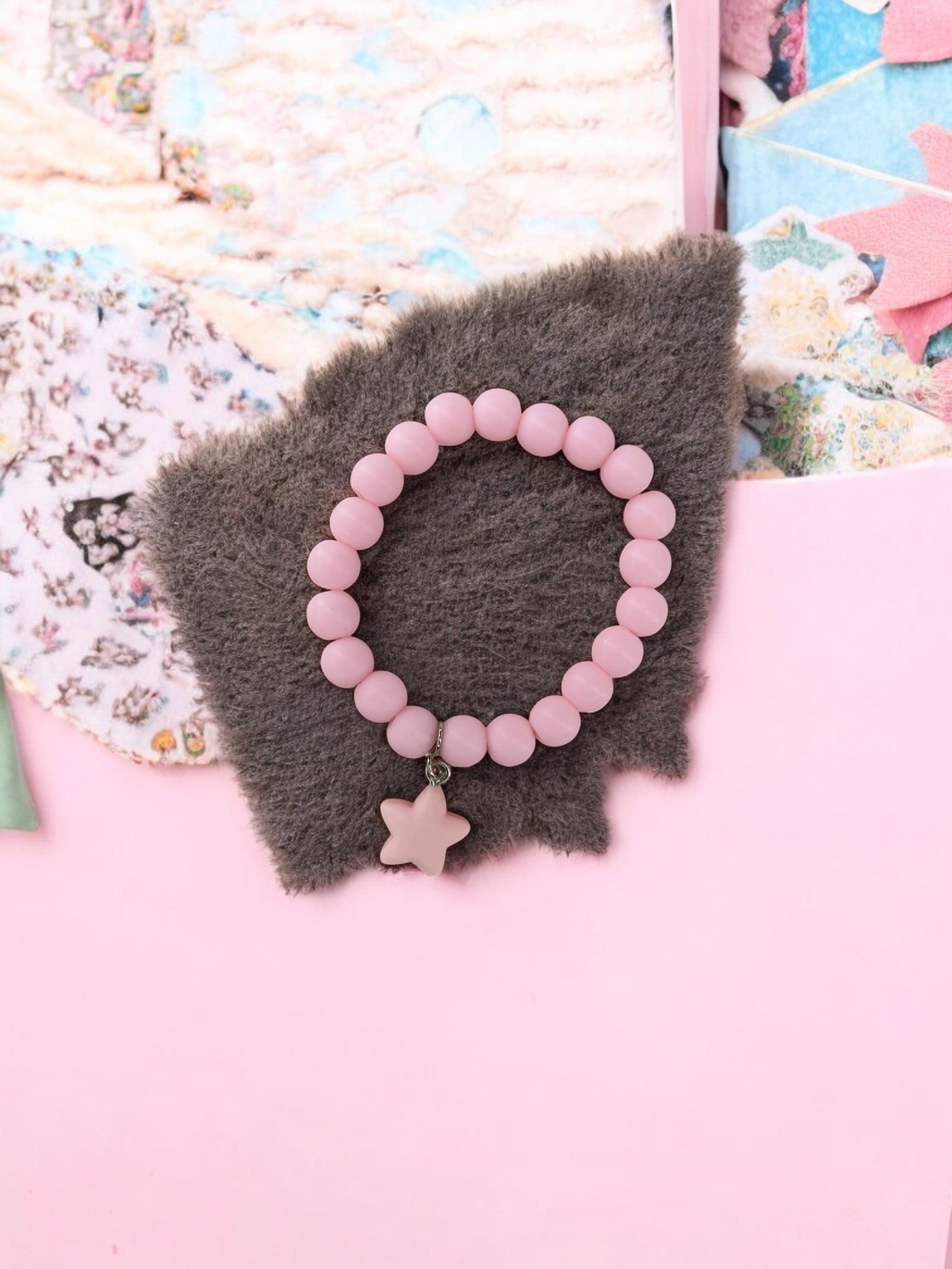 Bracelet enfant accroche étoile rose clair
