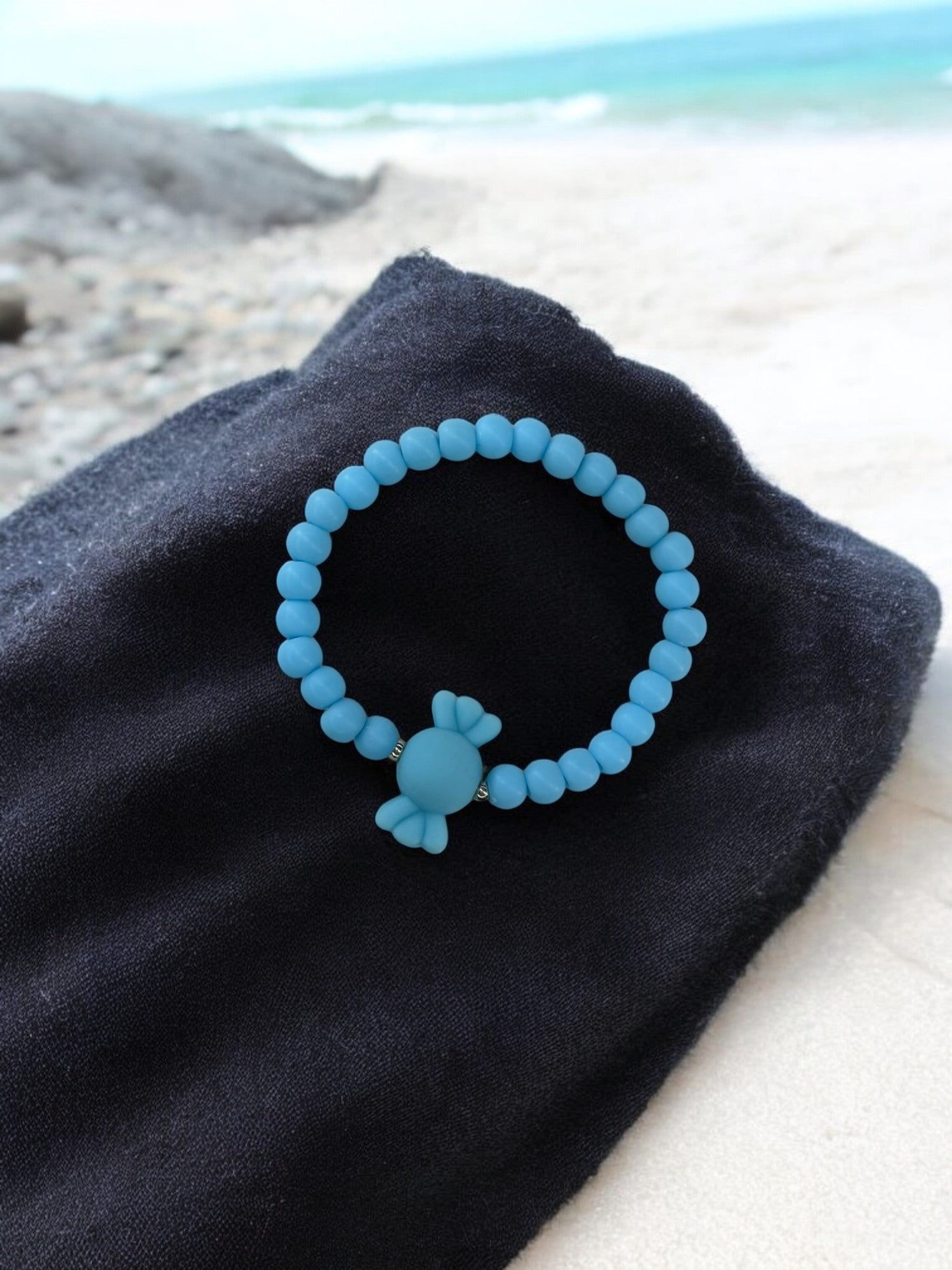 Bracelet enfant bonbon perles bleu