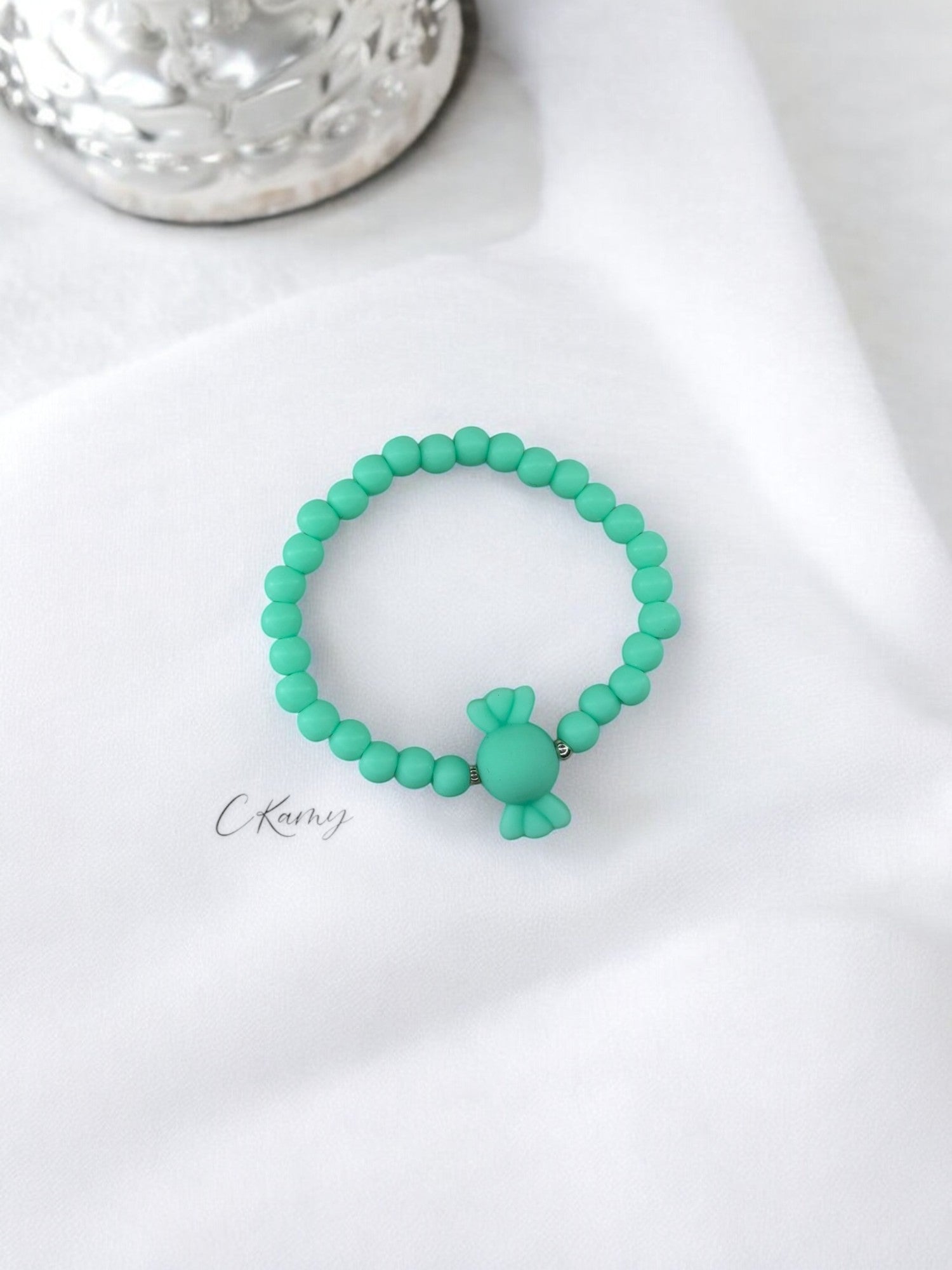 Bracelet enfant bonbon perles bleu vert