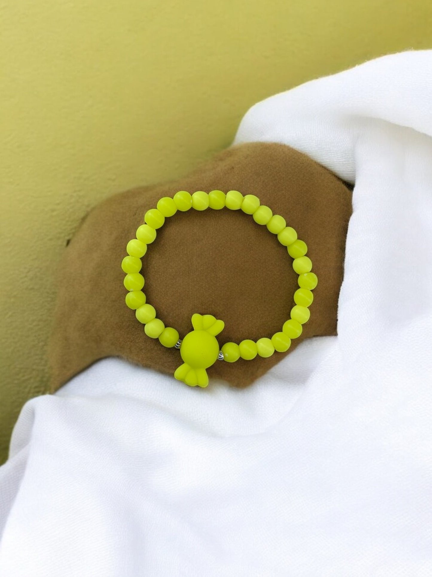 Bracelet enfant bonbon perles jaune
