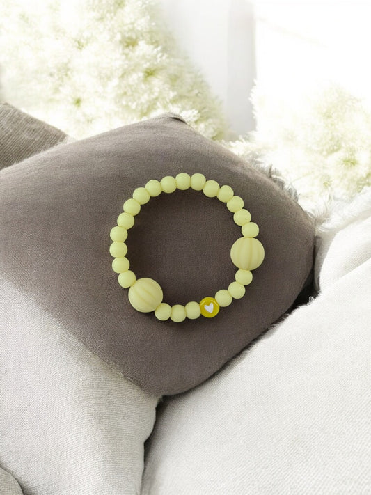 Bracelet enfant citrouilles jaune coeur blanc