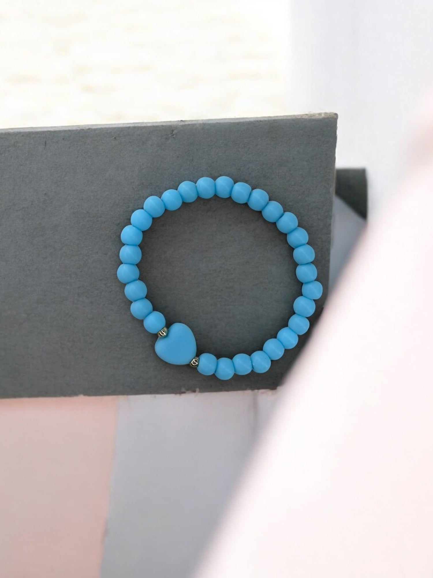 Bracelet enfant coeur perles bleu