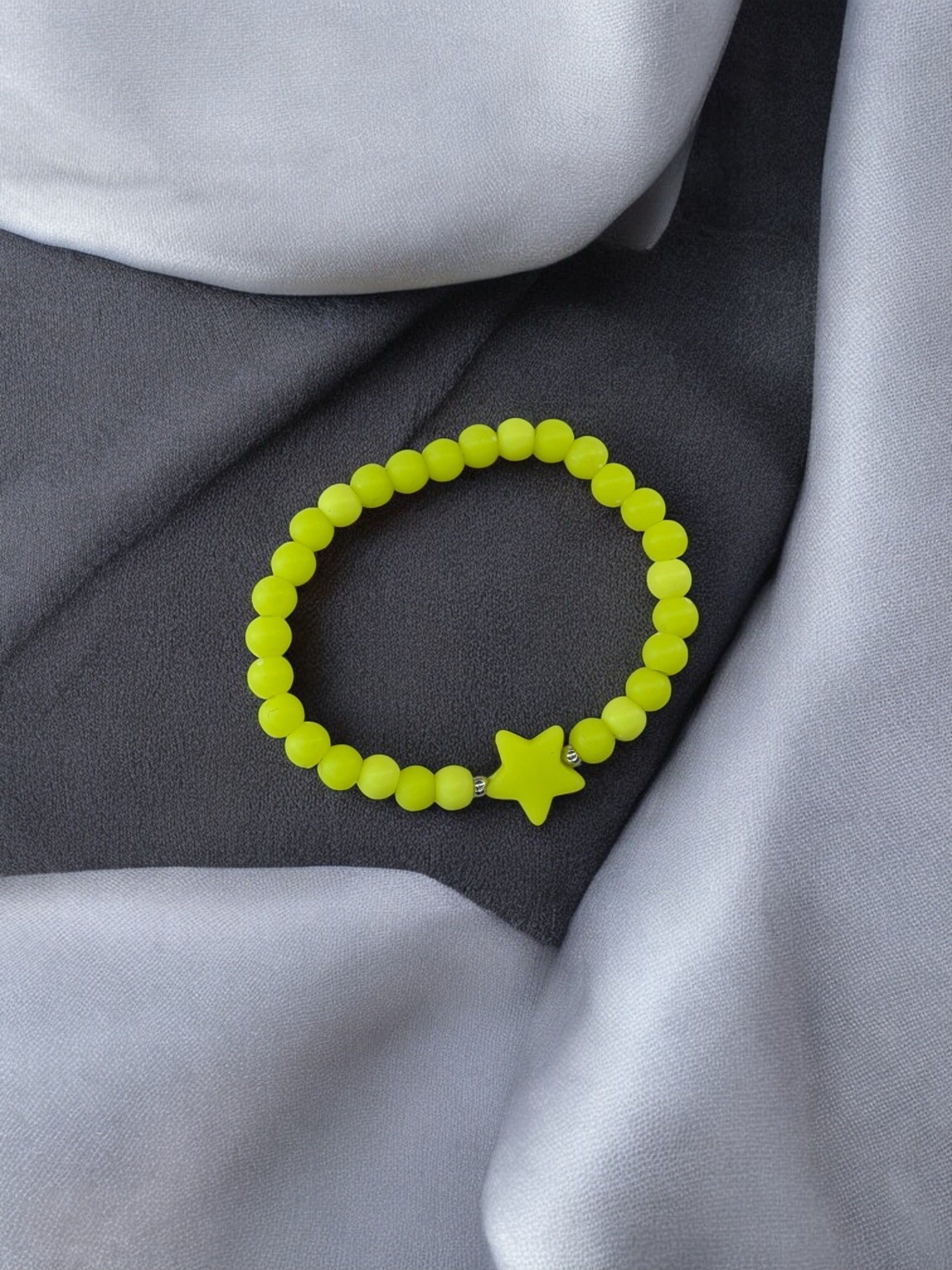 Bracelet enfant étoile perles jaune