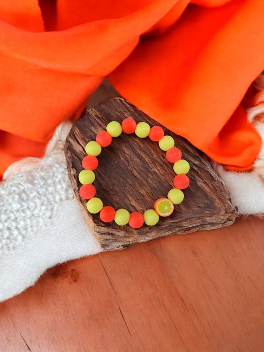 Bracelet enfant mélange perles orange jaune orange