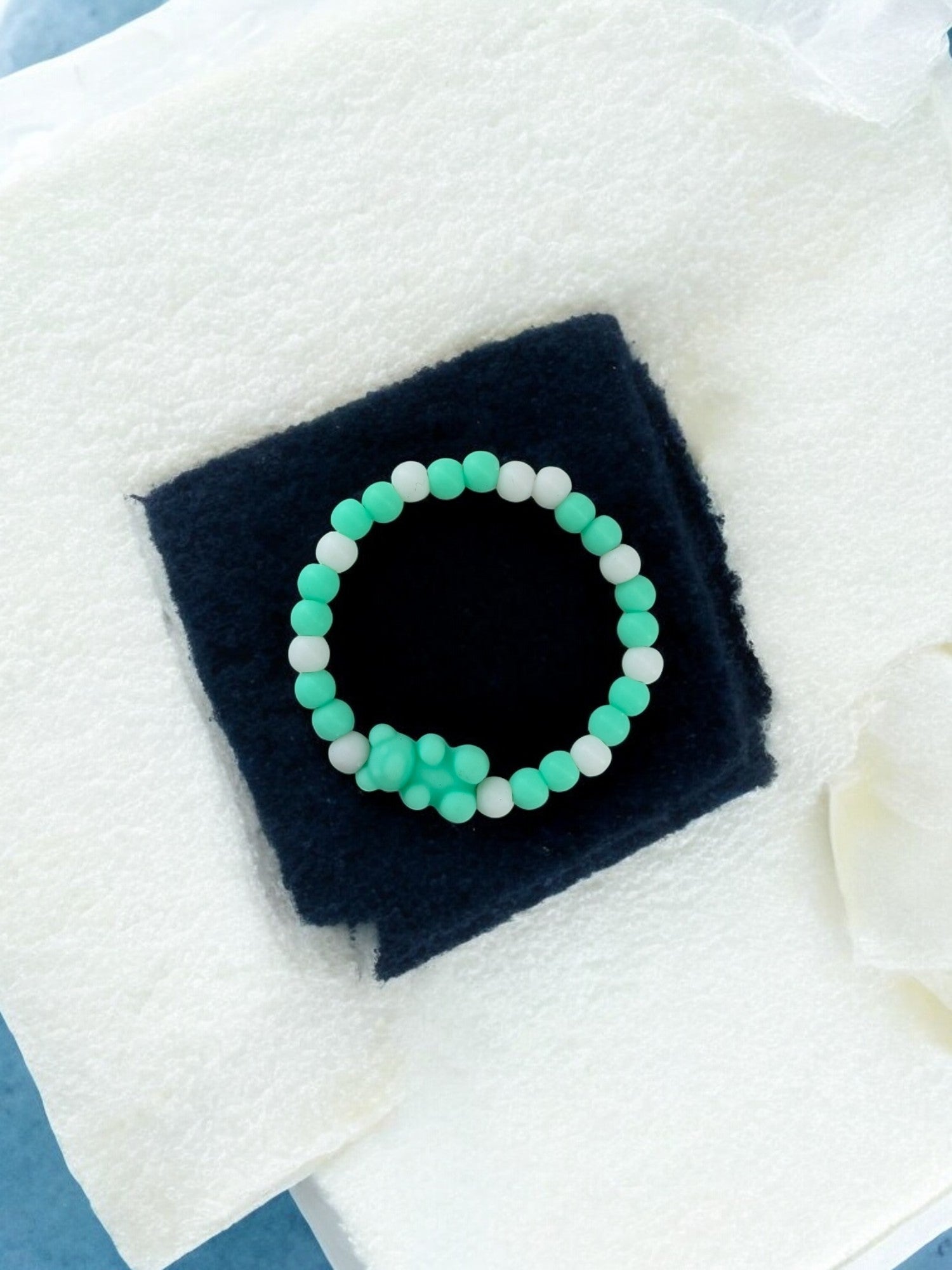 Bracelet enfant nounours alterné bleu vert