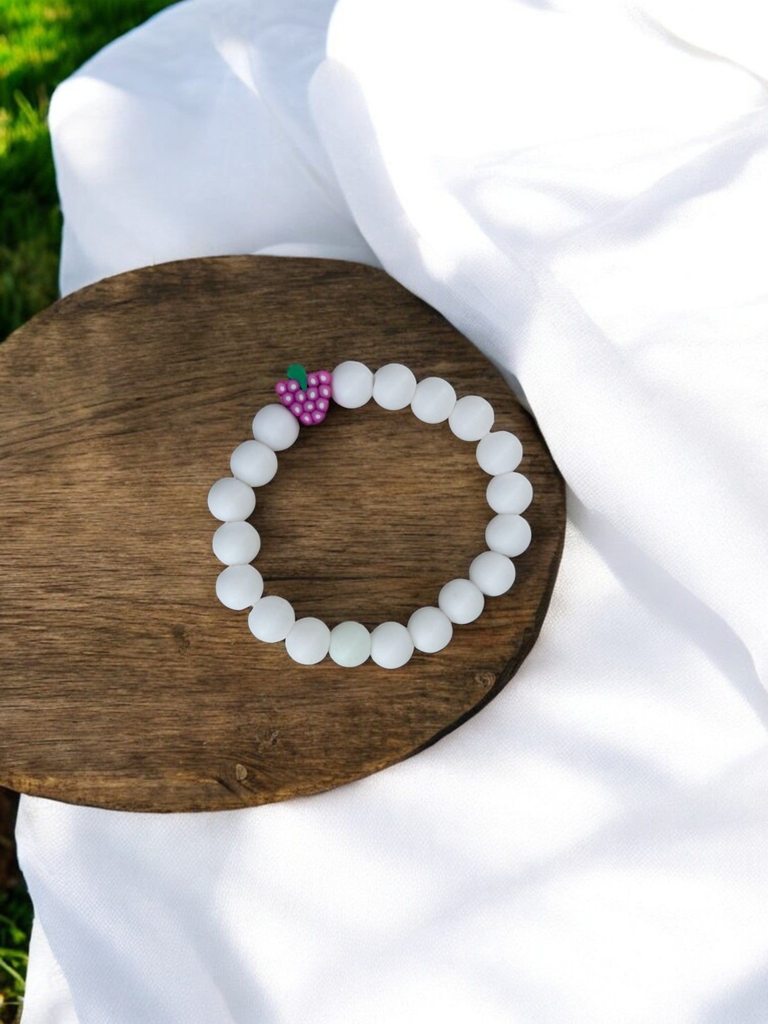 Bracelet enfant perles blanc raisin