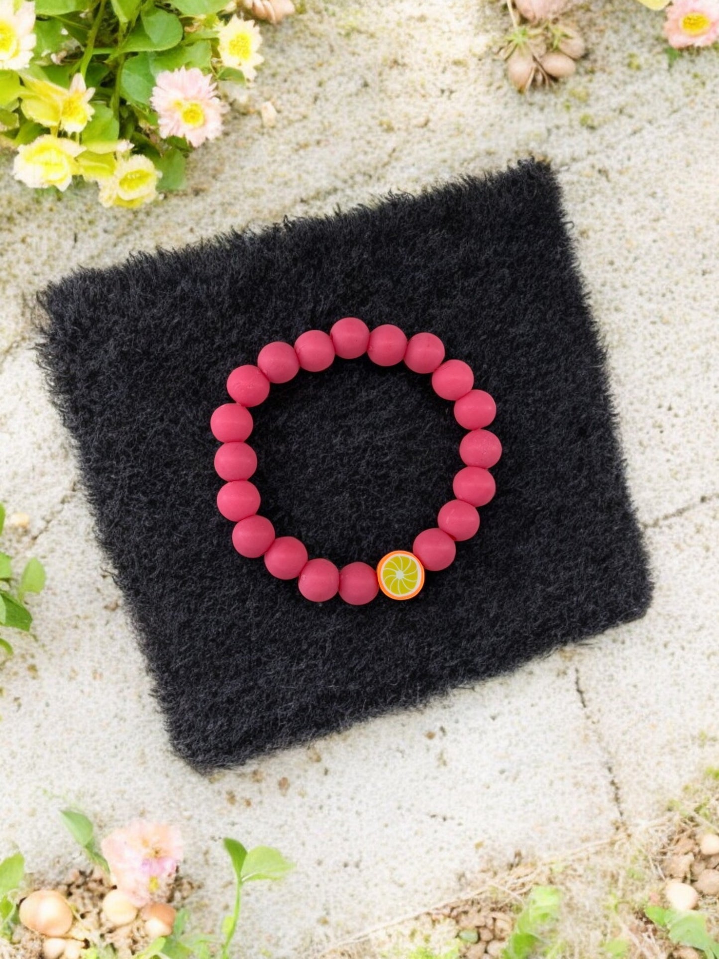 Bracelet enfant perles rose vif orange