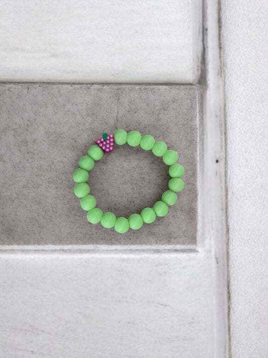Bracelet enfant perles vert clair raisin