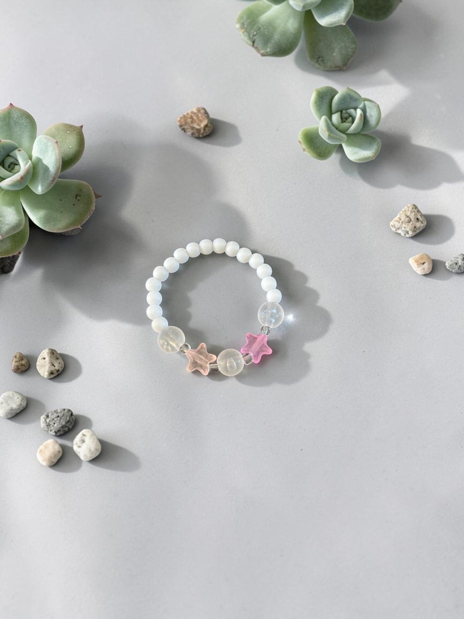 Bracelet enfant petites étoiles bicolore rose foncé rose clair