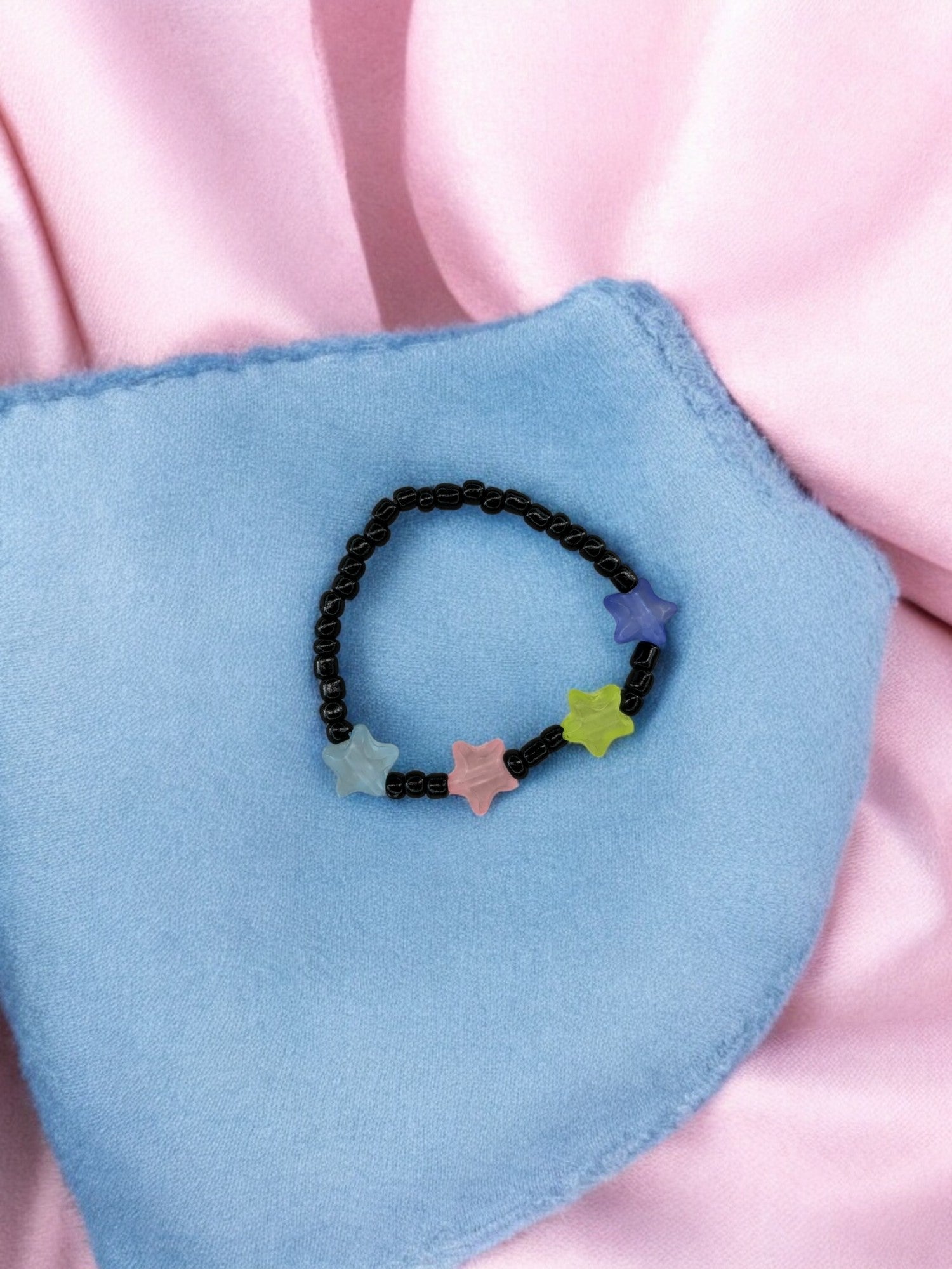 Bracelet enfant petites étoiles multicolore 1 noir