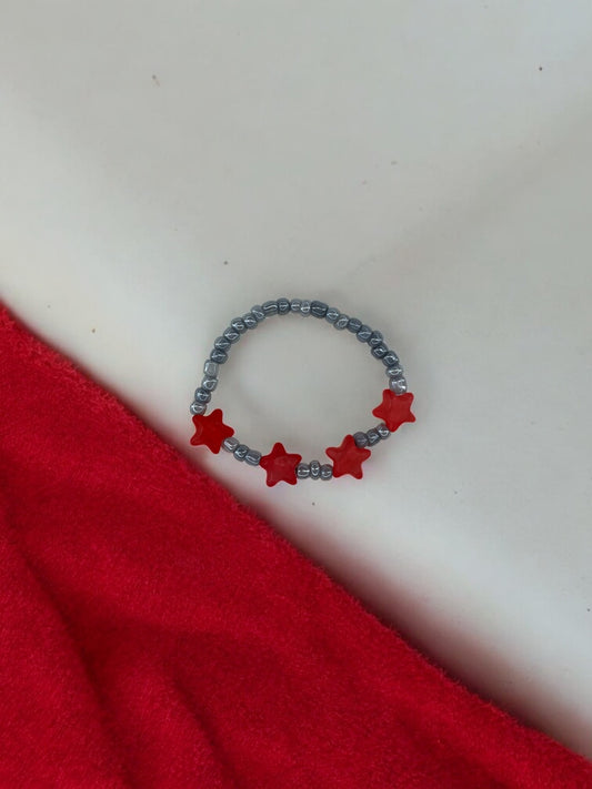 Bracelet enfant petites étoiles rouge gris