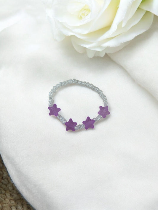 Bracelet enfant petites étoiles violet blanc nacré