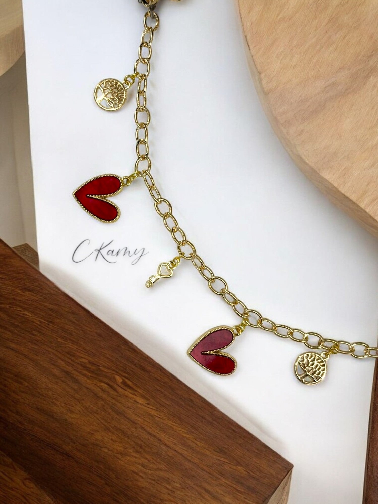 Bracelet femme chaîne gros coeur rouge