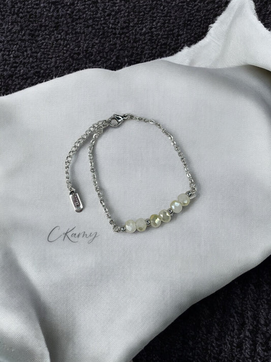 Bracelet femme chaînette argent beige brillant