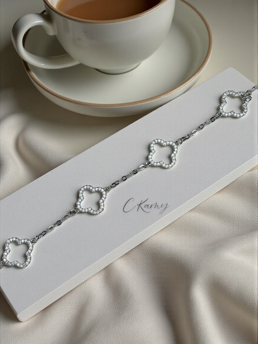 Bracelet femme chaînette argent trèfles argent strass