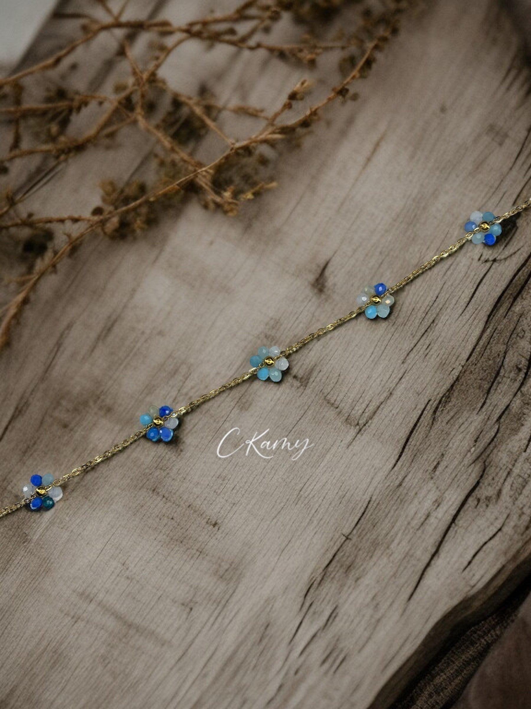 Bracelet femme chaînette doré fleurs dégradé bleu
