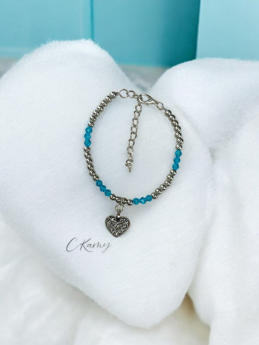 Bracelet femme coeur ancien perles toupies bleu clair
