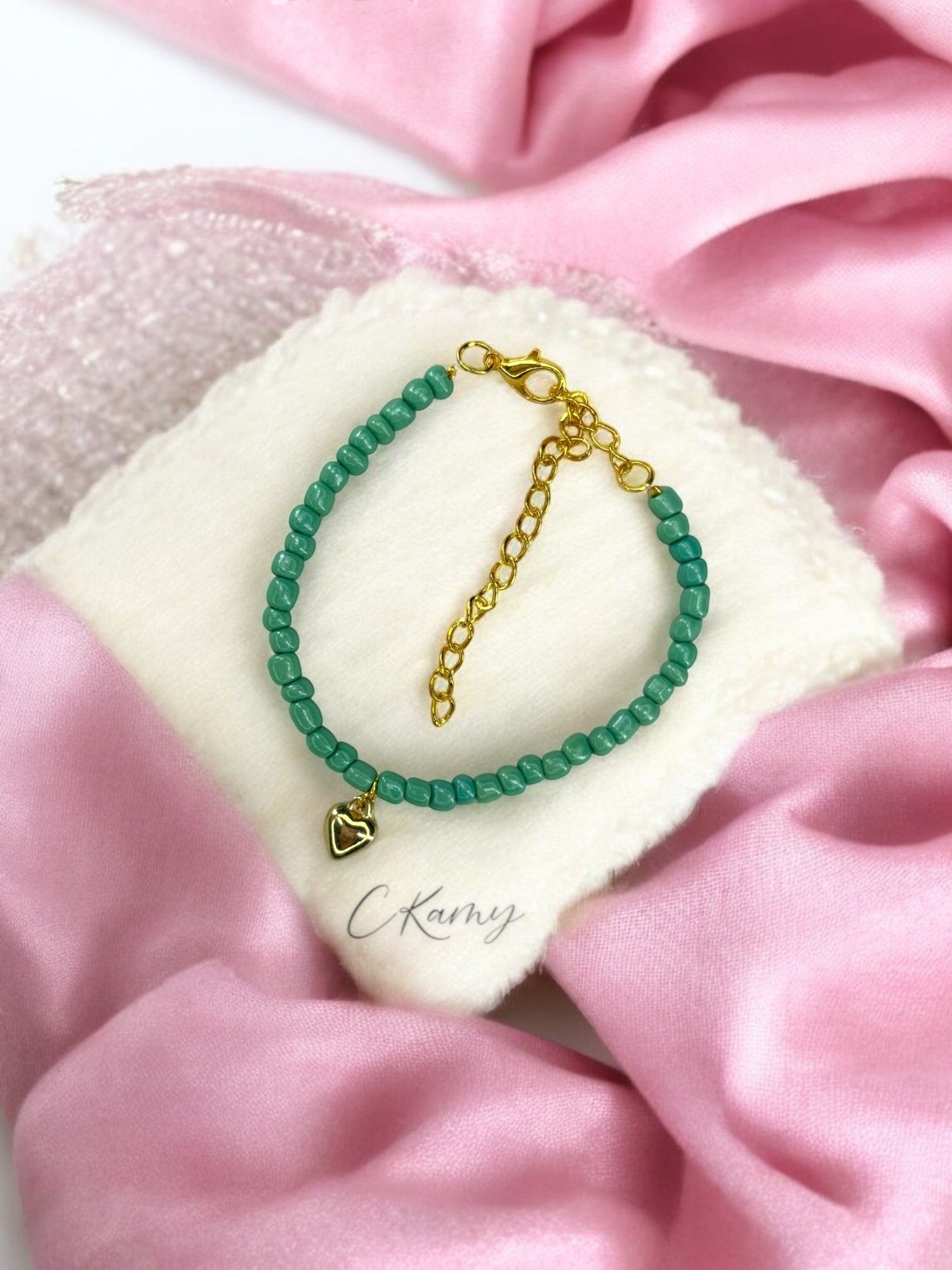 Bracelet femme coeur bombé rocaille bleu vert clair